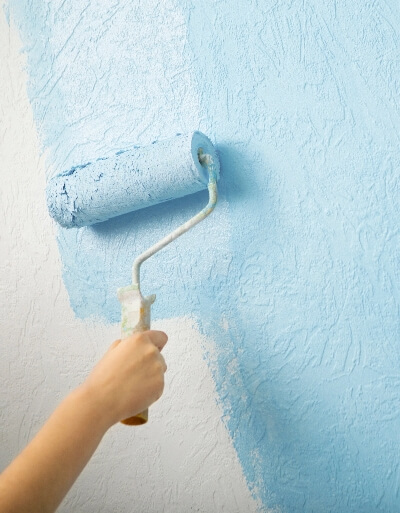 Peinture de mur extérieur à Jaunay-Marigny : un atout esthétique